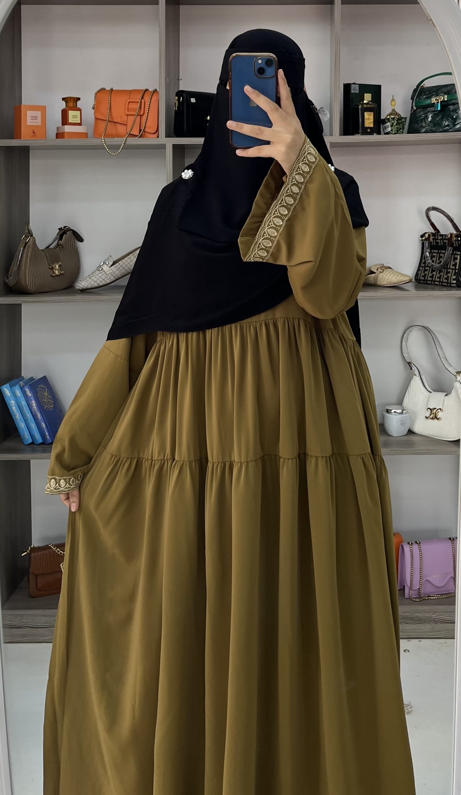 IMG_4798-scaled-1.jpeg ABAYA CHAMS - الصورة 1