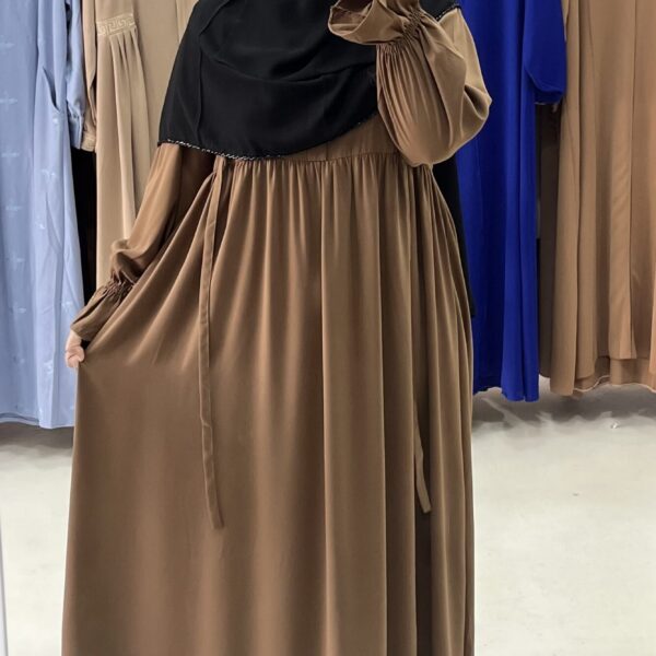 عباءة كنزة